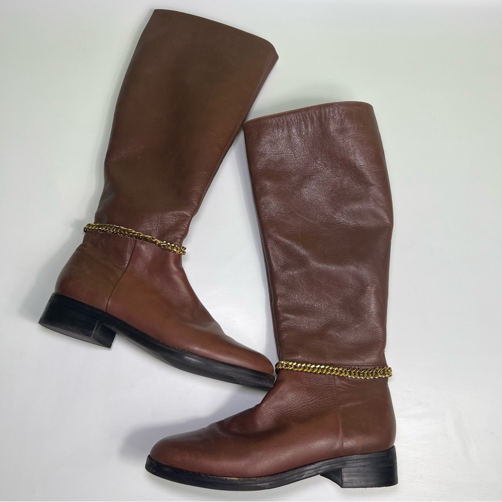 Anthropologie Marissa brown high knee boots gold tone chain size 6.5